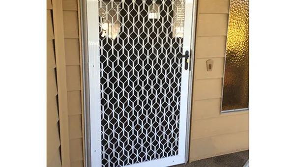 Aluminum Screen Door Installation, Replacement & Repair