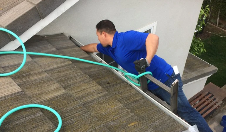 Rain Gutter Cleaning Services in Orange County, California